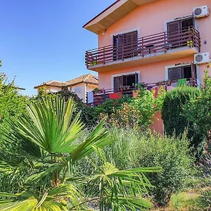apartments-marinici-rijeka.primorje-gorskikotar.com/